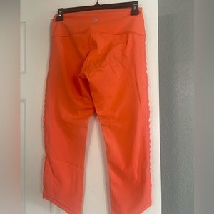 Lululemon Sunshine Salutation cropped leggings